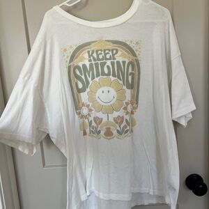 American Eagle Outfitters White 'Keep Smiling' Tee